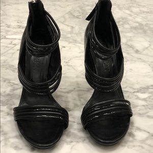 Alexander McQueen 4” high heels black